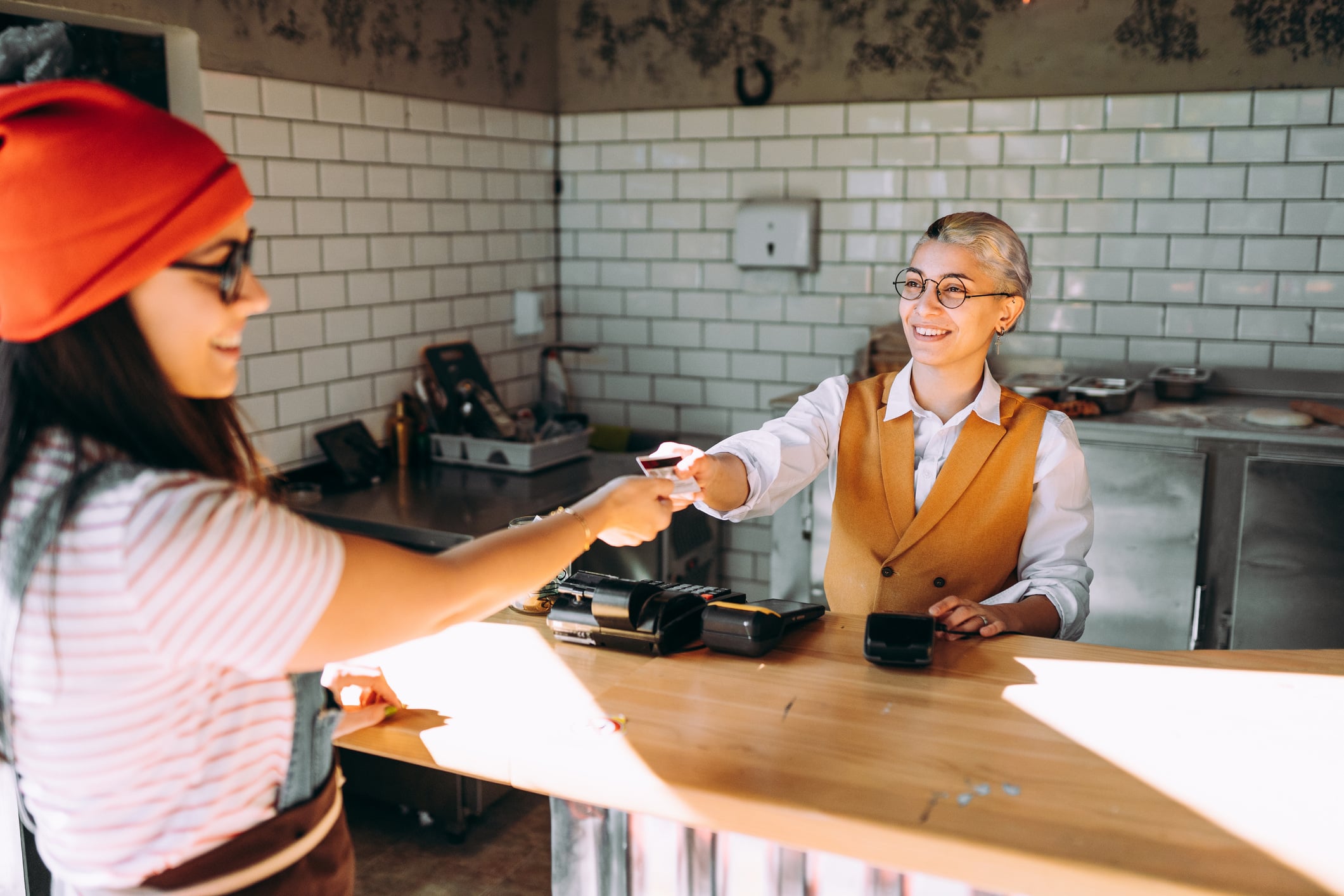 How much energy does a restaurant use?